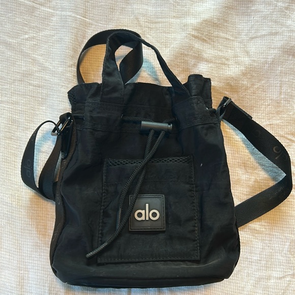 ALO Yoga Handbags - Alo cross body bucket bag